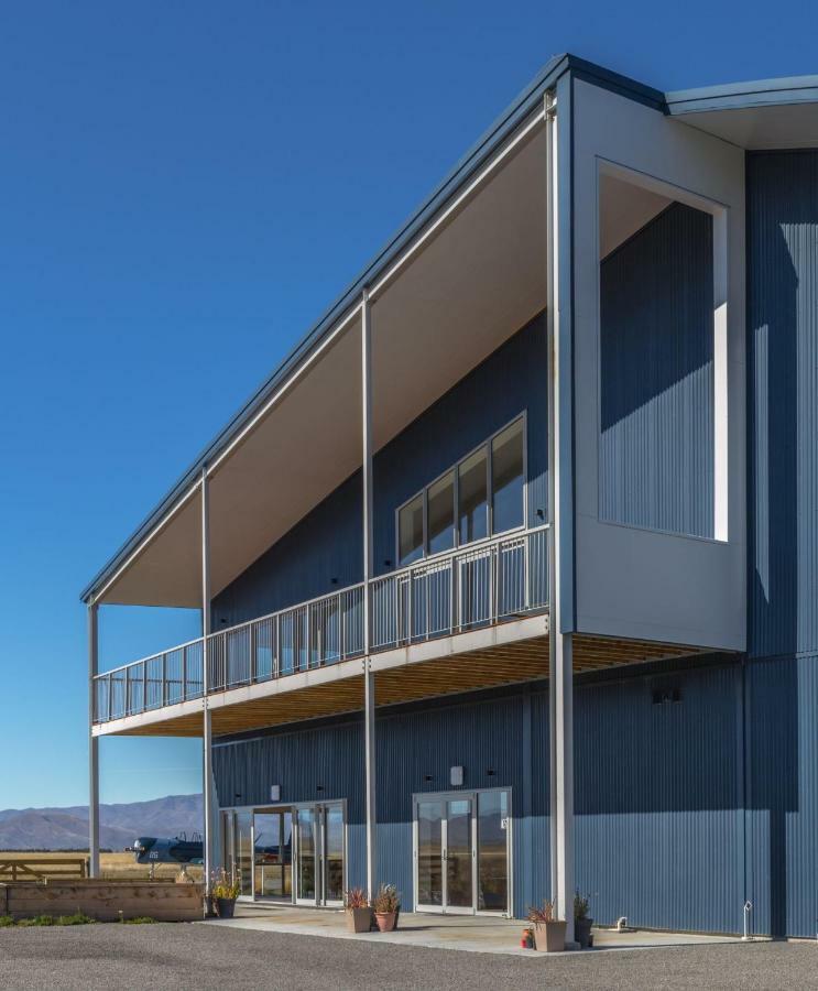 Pukaki Air Lodge Twizel Exterior photo